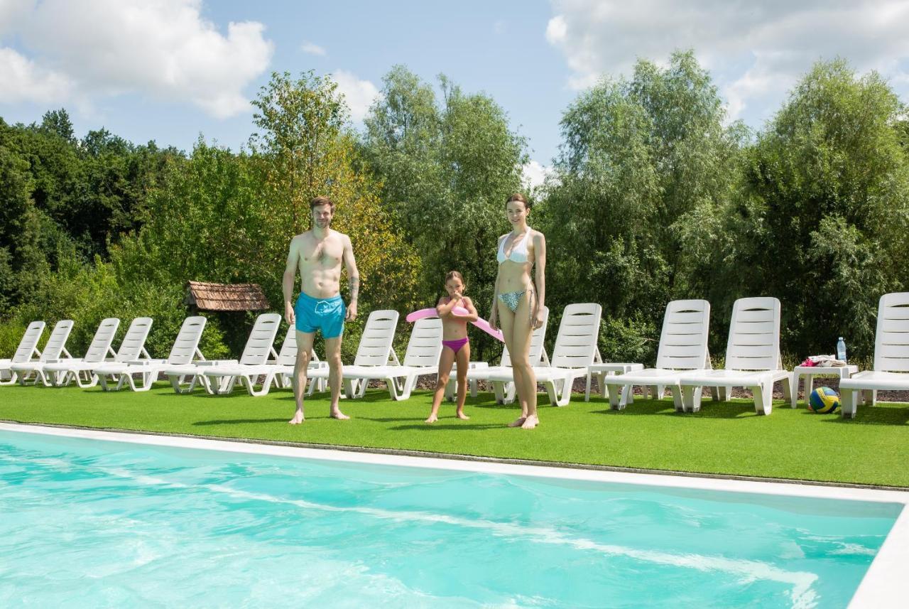 Hotel Aquadar Maňkivka Exteriér fotografie
