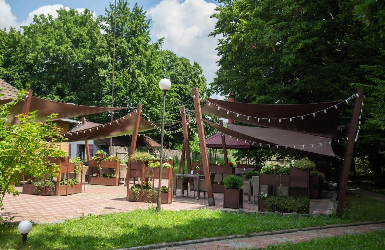 Hotel Aquadar Maňkivka Exteriér fotografie